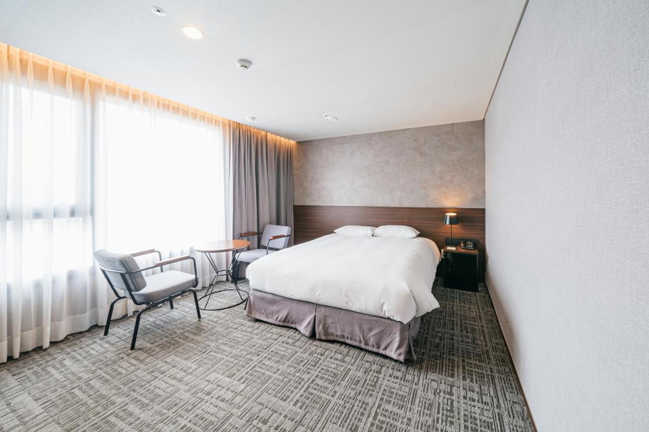 Hotel With City Jeju Exterior foto