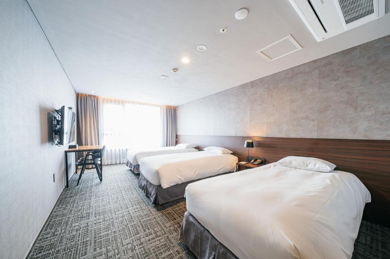 Hotel With City Jeju Exterior foto